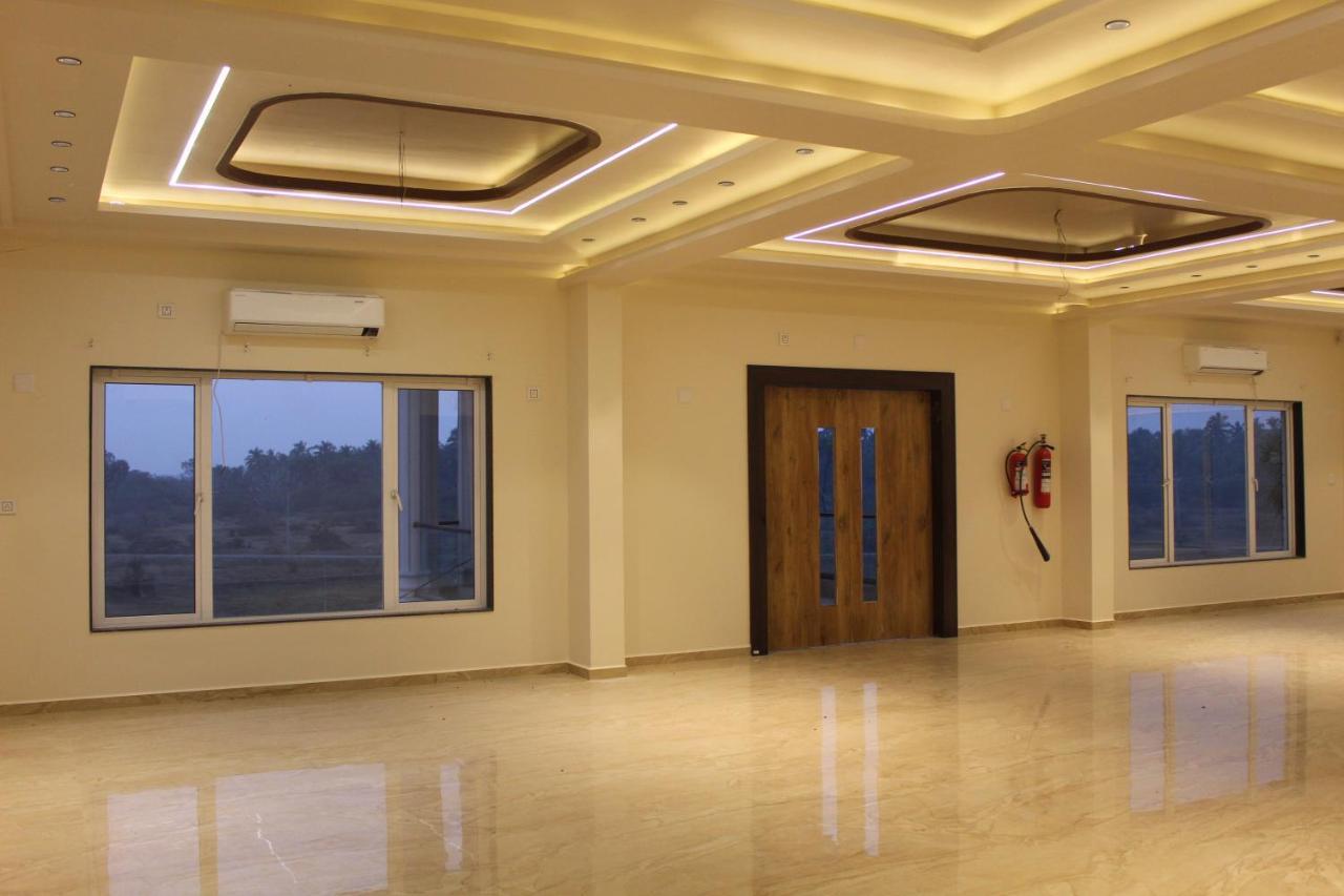 Flamingo Club And Resort Una 3 Km Away From Diu Check Post Екстериор снимка