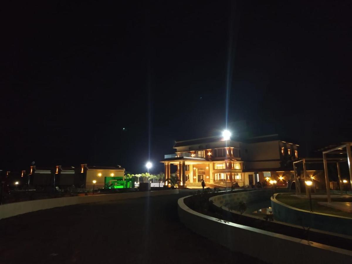 Flamingo Club And Resort Una 3 Km Away From Diu Check Post Екстериор снимка