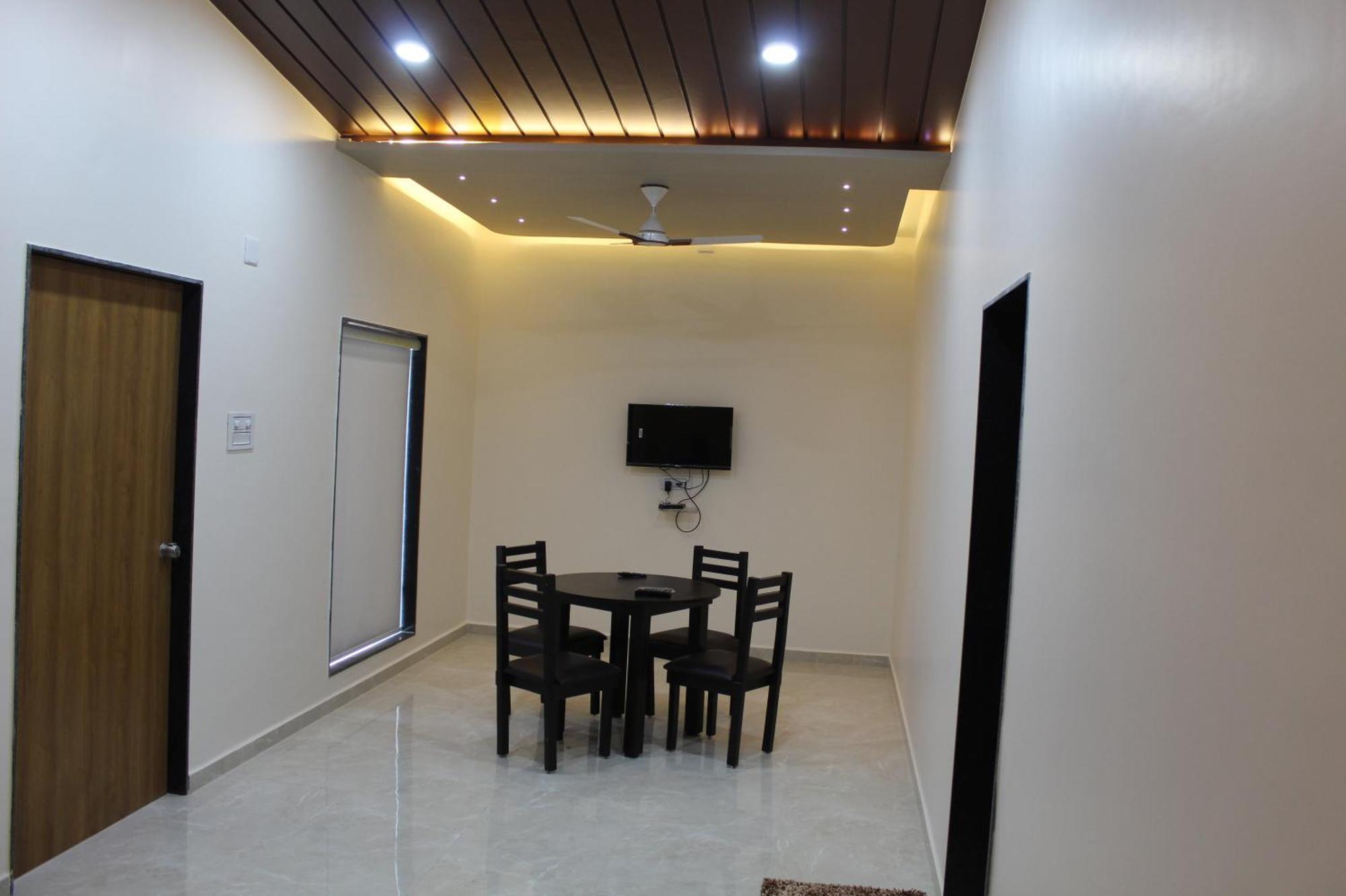 Flamingo Club And Resort Una 3 Km Away From Diu Check Post Екстериор снимка