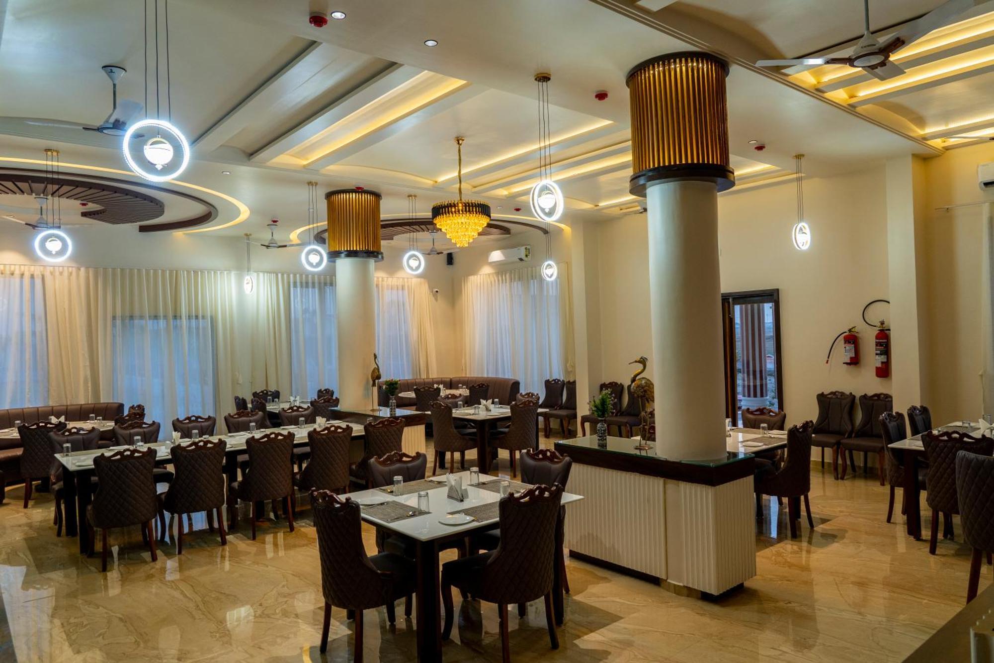 Flamingo Club And Resort Una 3 Km Away From Diu Check Post Екстериор снимка