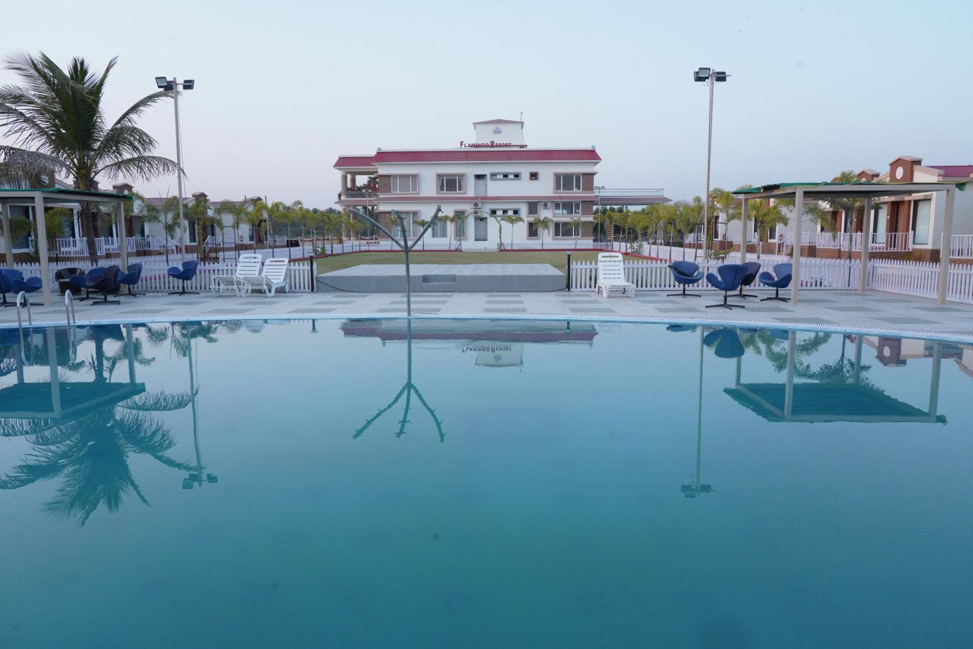 Flamingo Club And Resort Una 3 Km Away From Diu Check Post Екстериор снимка