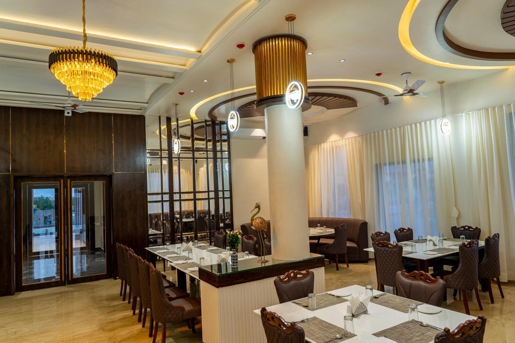 Flamingo Club And Resort Una 3 Km Away From Diu Check Post Екстериор снимка