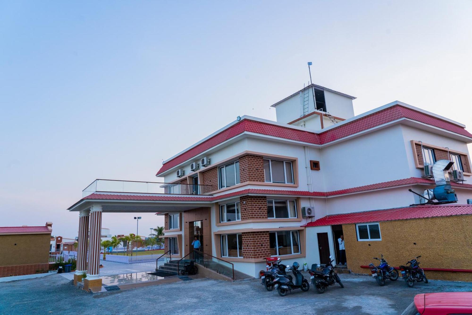 Flamingo Club And Resort Una 3 Km Away From Diu Check Post Екстериор снимка
